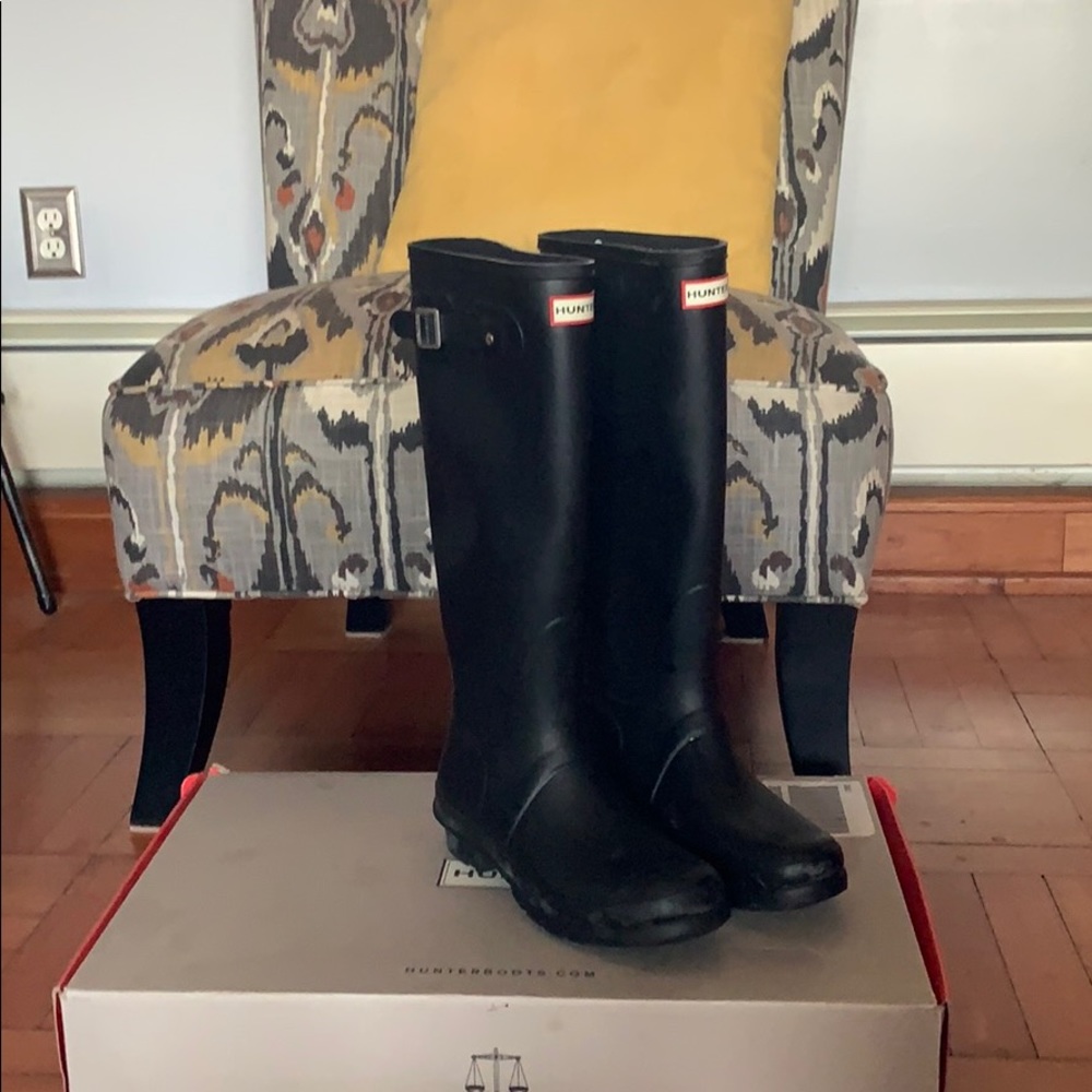 Brand new SIZE 9 Black matte Hunter Boots